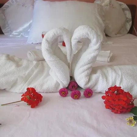 Aparthotel Eleni's