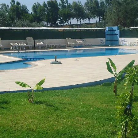 Eleni's Aparthotel
