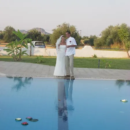 Eleni's Aparthotel Afantou